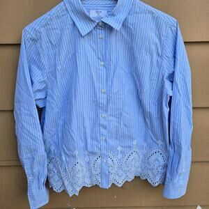 UNTUCKit for her Shirt Womens Sz 8 Striped Blue Button Front Long Sleeve Eyelet‎